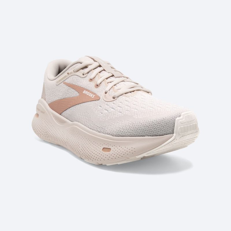 120395 135 a ghost max womens neutral cushion running shoe